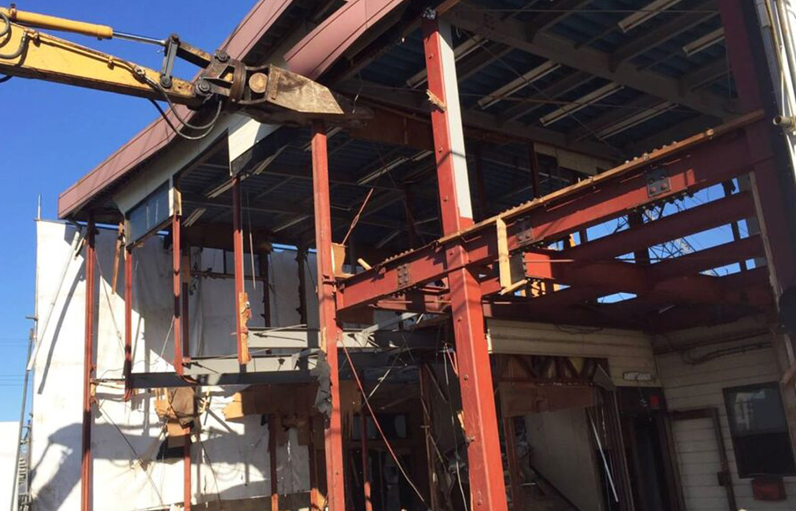 鉄骨建築物の解体工事